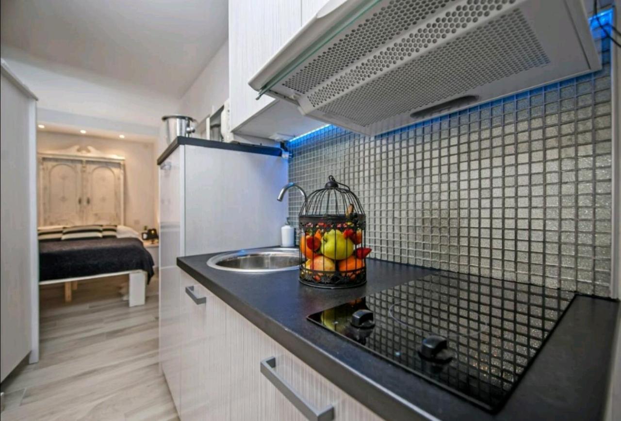 Apartments Casa Ivona Ρόβινι Εξωτερικό φωτογραφία