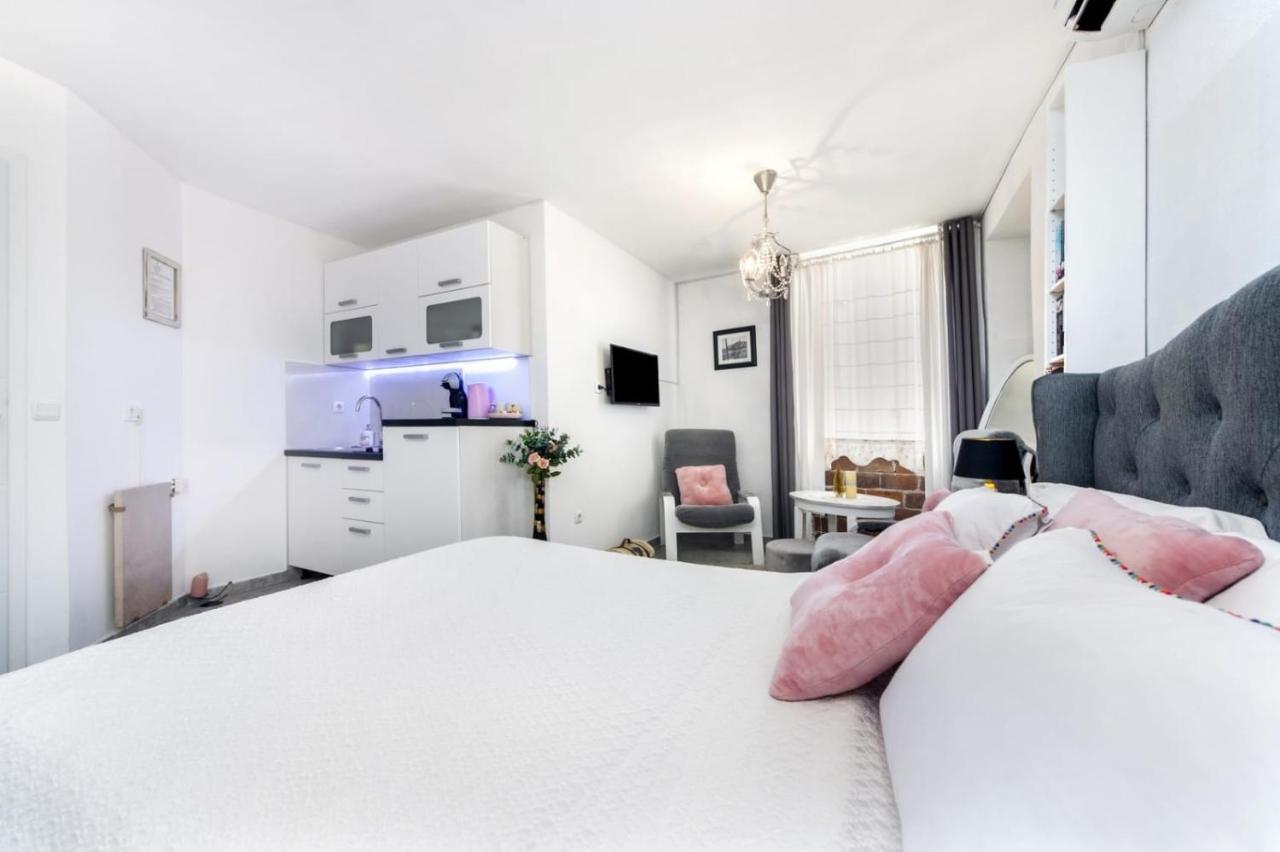 Apartments Casa Ivona Ρόβινι Εξωτερικό φωτογραφία